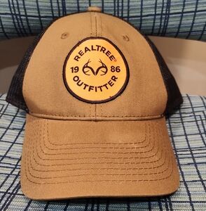 Realtree Outfitters 1986 trucker cap/hat  brown, black, orange, adjustable OSFM